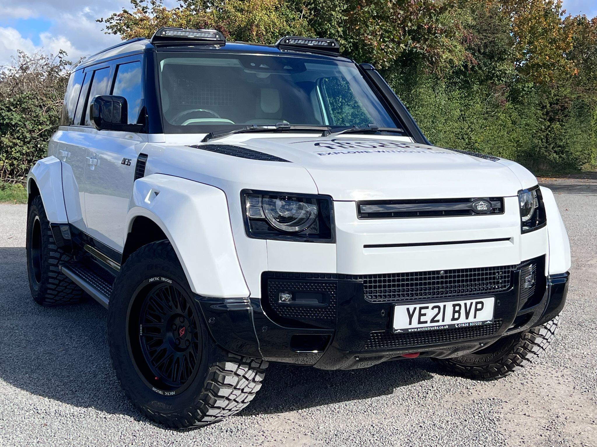 Land Rover Defender 110